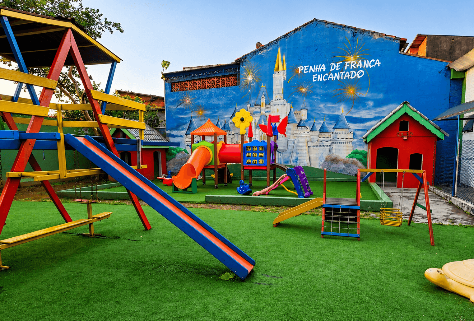 Espaço recreativo e playground infantil seguro na Educação Infantil